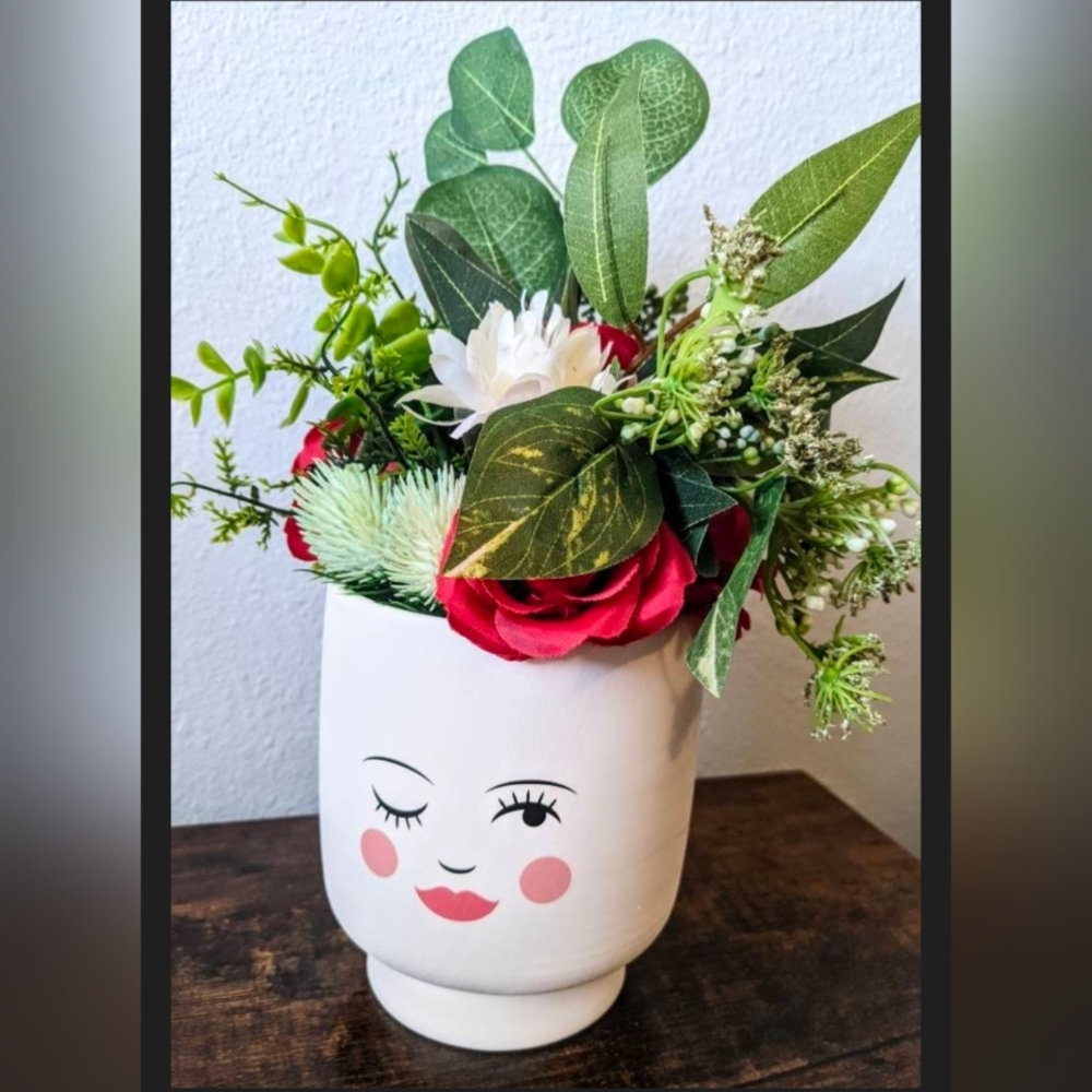 ❤️Whimsical Face Planter with Red and Green Accents💚